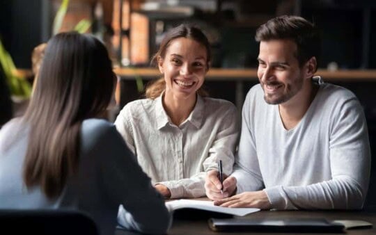 customers choosing brokers over banks